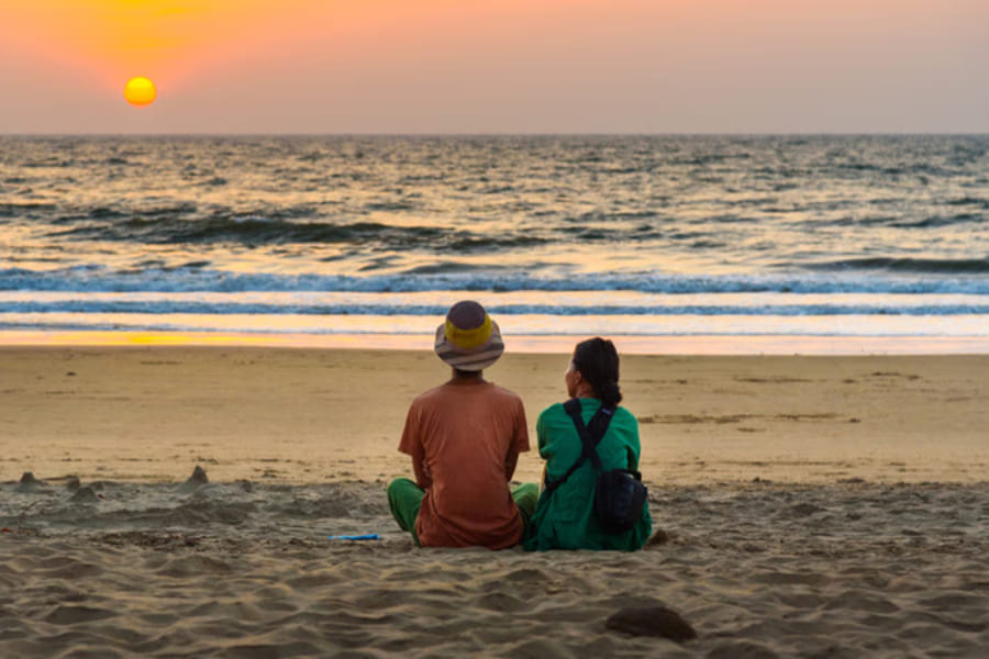 resorts in gokarna om beach road